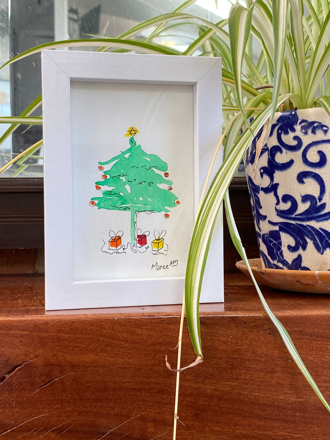 Christmas tree (white frame)